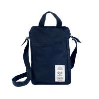 The Organic Company Reise-Kulturtasche aus Bio-Segeltuch The Organic Company Reise-Kulturtasche aus Bio-Segeltuch