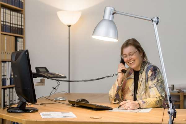 Schreibtischleuchte Klemmfuß - der Designklassiker aus Metall