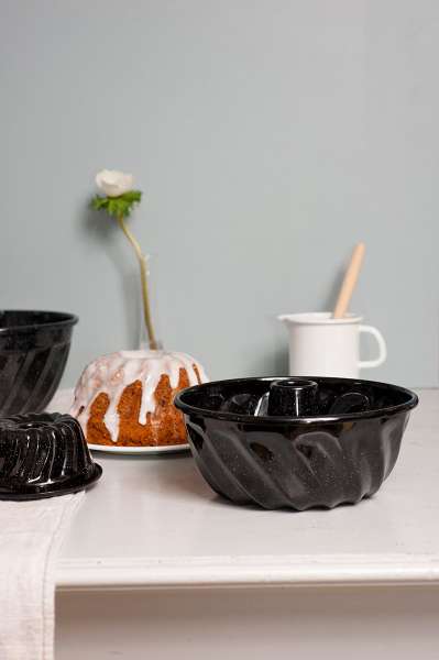 Backen wie ein Profi mit der Riess Gugelhupfform aus Emaille