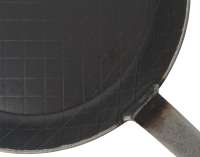 Vorschau: Schmiedeeiserne Bratpfanne von Turk für hohe Temperaturen Vorschau: Schmiedeeiserne Bratpfanne von Turk für hohe Temperaturen