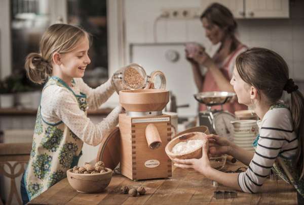 Getreidemühle Komo Fidibus Classic zum Mahlen von Getreide