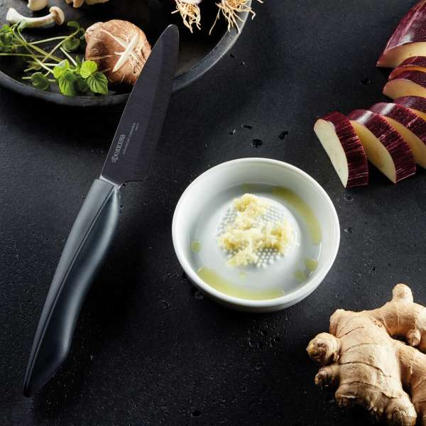 Extrem scharfe, schwarze Keramikmesser Shin black von Kyocera