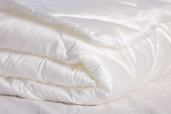 PureNature Lyocell Bettdecke für Sommer & Übergangszeit