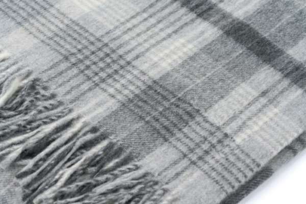 Schurwolle Plaid Fransen-Naturhaardecke – karierte Wolldecke