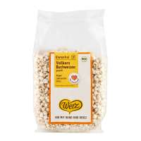 Buchweizen gepufft, ungesüßt für ein glutenfreies Frühstück Buchweizen gepufft, ungesüßt für ein glutenfreies Frühstück