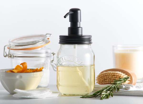 Vielseitiger Glas Pumpspender von Kilner - Industrial Design