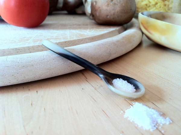 Salzlöffel aus Horn für Ihre Küche, absolut ungiftig