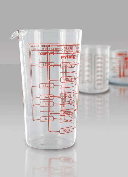 Pyrex Messbecher 0,5l - hohe Becherform aus hitzebeständigem Glas