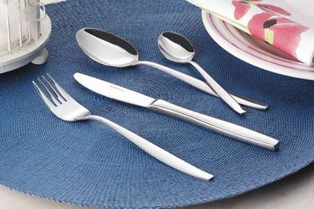 Besteck Set aus Edelstahl, 24 tlg. und ohne Nickel Besteck Set aus Edelstahl, 24 tlg. und ohne Nickel