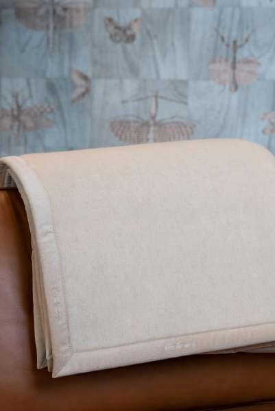 Feine Kaschmir Wohndecke in höchster Qualität