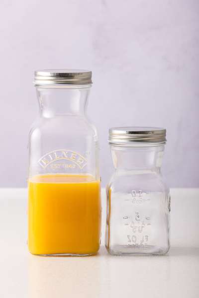 Kilner Saft- und Saucenflaschen für ästhetisches Servieren