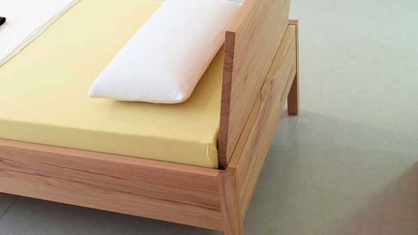 Santo Massivholzbett ohne Metall - ökologisch & nachhaltig gefertigt