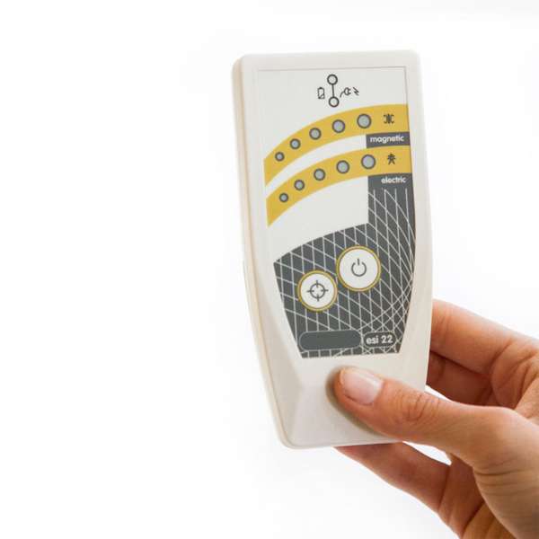 Messgerät ESI 22 - Elektromagnetische Strahlen messen