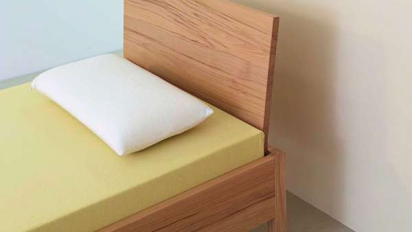 Santo Massivholzbett ohne Metall - ökologisch & nachhaltig gefertigt